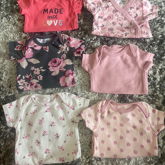 0-3 month girl onesies - Picture 2 of 3